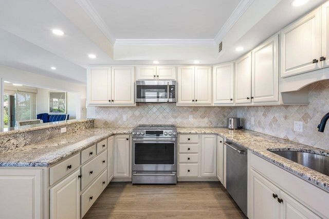 3721 Quail Ridge Drive N Bobwhite C, Boynton Beach, FL 33436