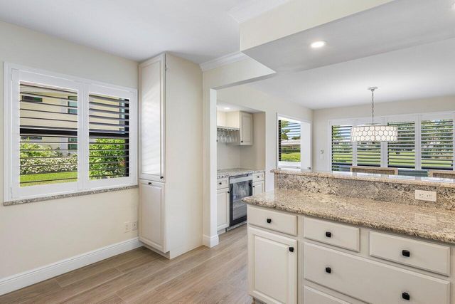 3721 Quail Ridge Drive N Bobwhite C, Boynton Beach, FL 33436