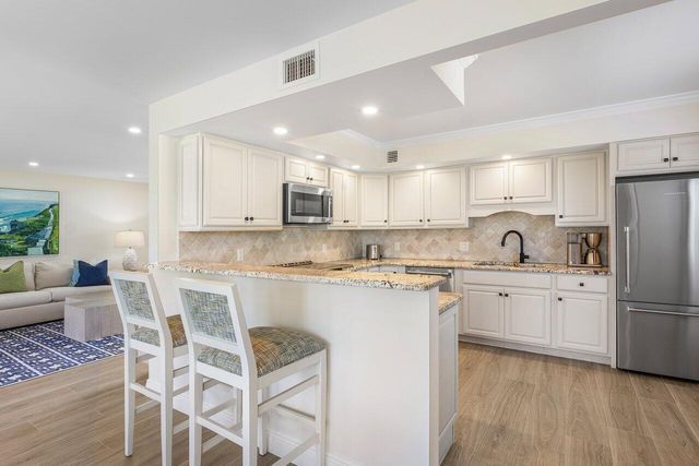 3721 Quail Ridge Drive N Bobwhite C, Boynton Beach, FL 33436