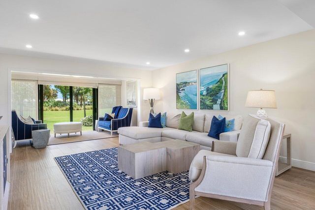 3721 Quail Ridge Drive N Bobwhite C, Boynton Beach, FL 33436