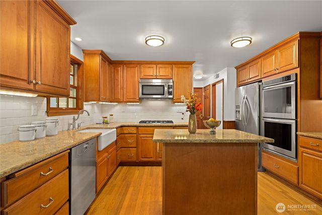 18615 81st Avenue W, Edmonds, WA 98026