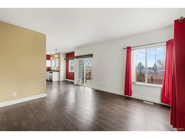 9737 Eagle Creek Pkwy, Commerce City, CO 80022