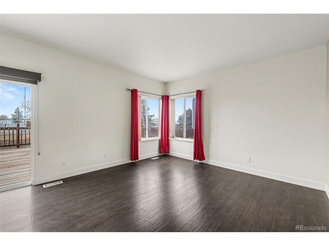 9737 Eagle Creek Pkwy, Commerce City, CO 80022