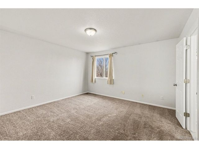 9737 Eagle Creek Pkwy, Commerce City, CO 80022