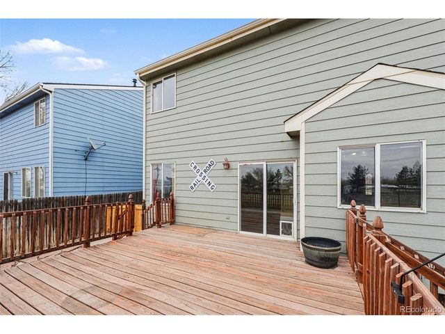 9737 Eagle Creek Pkwy, Commerce City, CO 80022