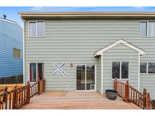 9737 Eagle Creek Pkwy, Commerce City, CO 80022