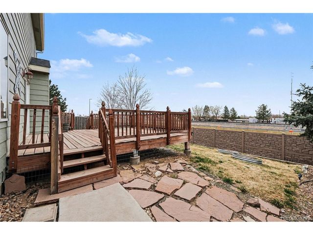 9737 Eagle Creek Pkwy, Commerce City, CO 80022