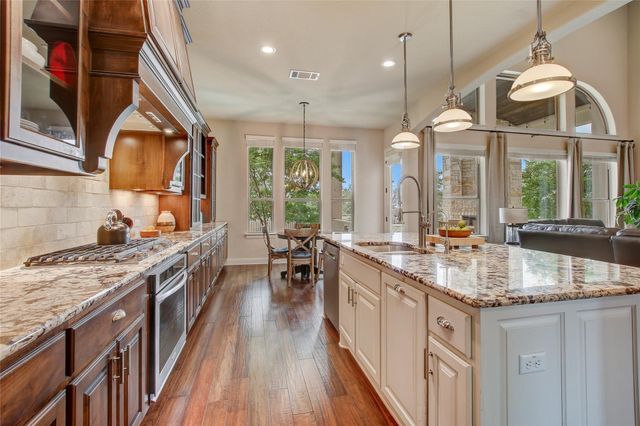 9028 Eagle Vista CT, Austin, TX 78738