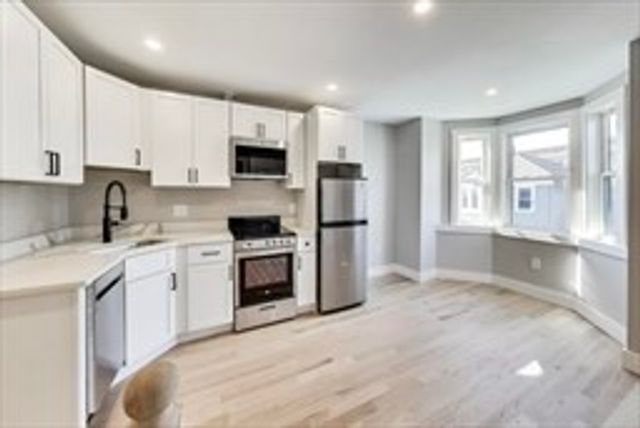 35 Delle Ave, Boston, MA 02120