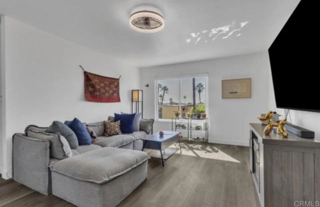 1679 Pentecost Way 6, San Diego, CA 92105
