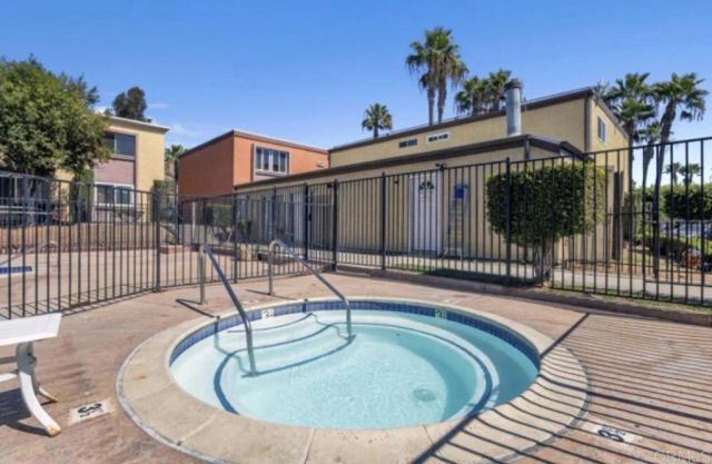1679 Pentecost Way 6, San Diego, CA 92105