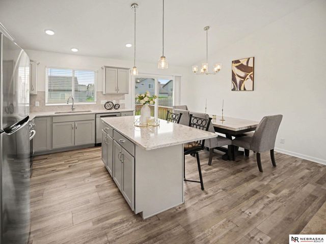 21053 Madison Street, Elkhorn, NE 68022