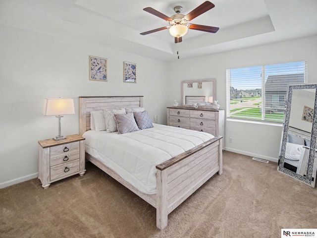21053 Madison Street, Elkhorn, NE 68022