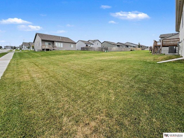 21053 Madison Street, Elkhorn, NE 68022