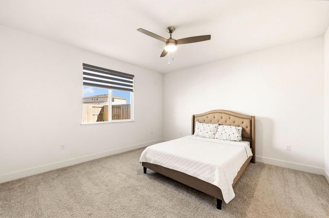 2160 Enchantment Dr, Manteca, CA 95337