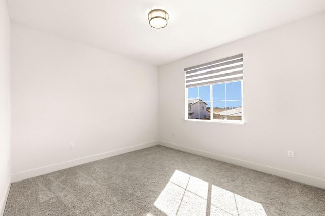 2160 Enchantment Dr, Manteca, CA 95337