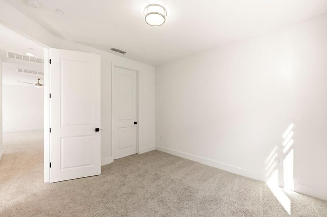 2160 Enchantment Dr, Manteca, CA 95337
