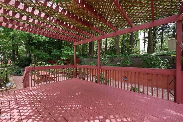 109 Marvista Court, Cary, NC 27518