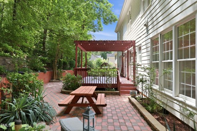 109 Marvista Court, Cary, NC 27518