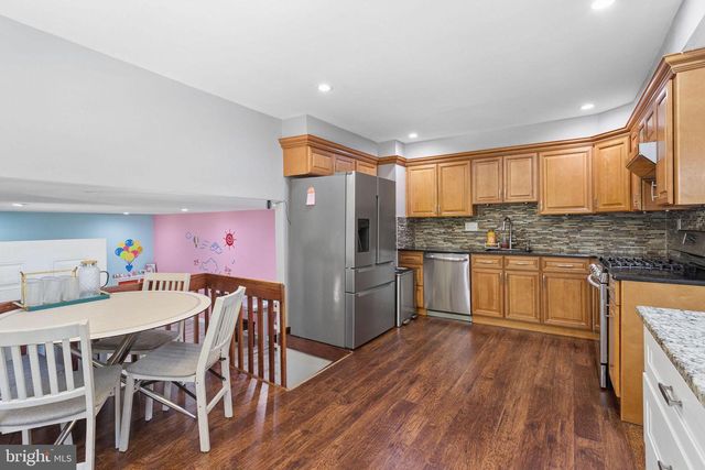 252 SANDRINGHAM RD, Cherry Hill, NJ 08003