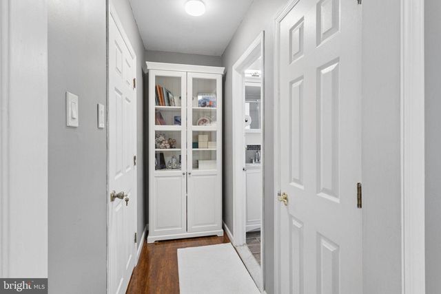 252 SANDRINGHAM RD, Cherry Hill, NJ 08003