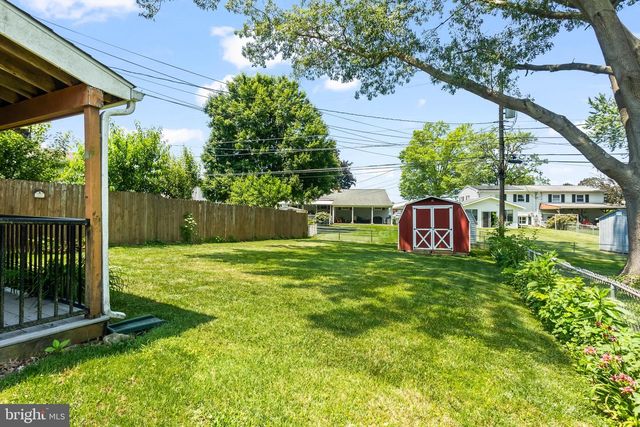 514 GOLDEN ST, Lititz, PA 17543