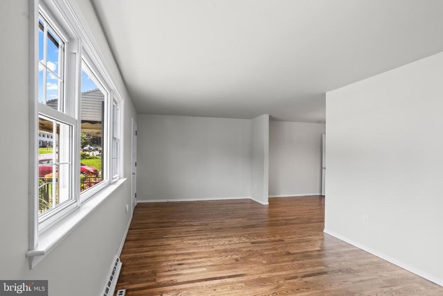 514 GOLDEN ST, Lititz, PA 17543