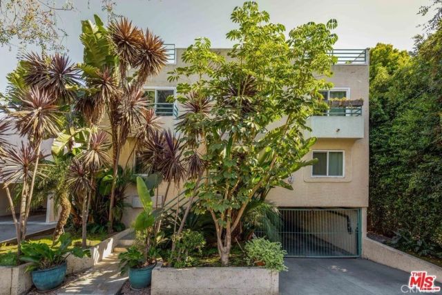 11734 Avon, Los Angeles, CA 90066