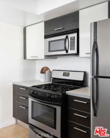11734 Avon, Los Angeles, CA 90066