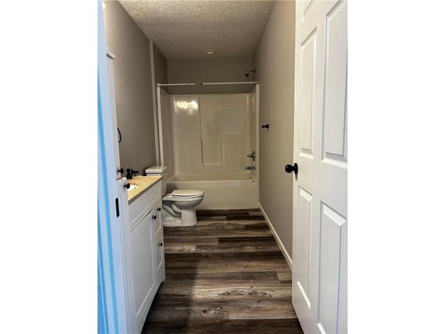 1206 W 9th Street, New Richmond, WI 54017