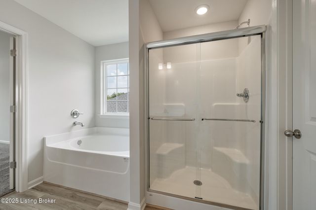 7819 Copper Drift Way, Louisville, KY 40291