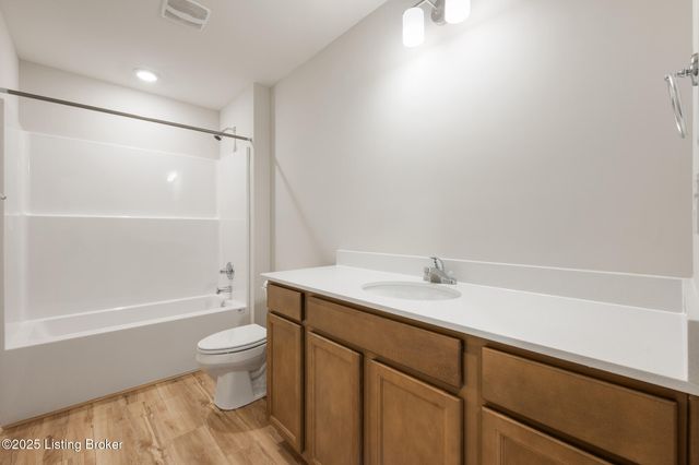 7819 Copper Drift Way, Louisville, KY 40291