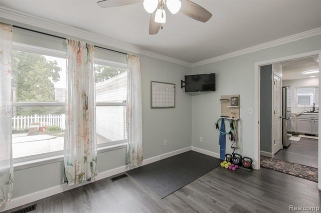 216 W Flint Street, Lake Orion, MI 48362