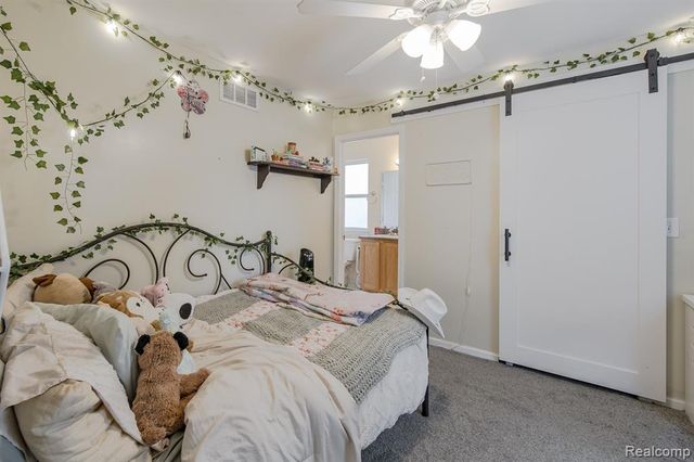 216 W Flint Street, Lake Orion, MI 48362