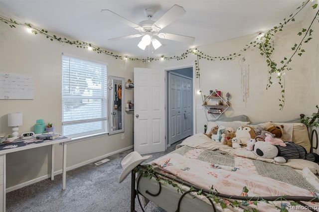 216 W Flint Street, Lake Orion, MI 48362