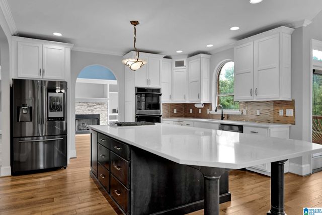 205 WOODBRIDGE TRAIL, Chelsea, AL 35043