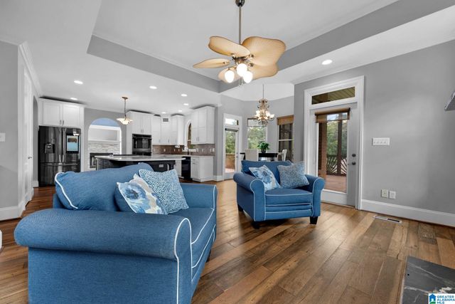 205 WOODBRIDGE TRAIL, Chelsea, AL 35043