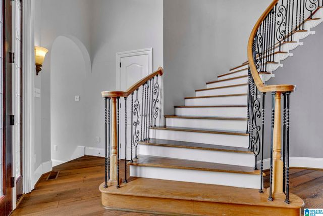 205 WOODBRIDGE TRAIL, Chelsea, AL 35043