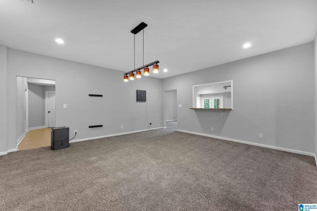 205 WOODBRIDGE TRAIL, Chelsea, AL 35043