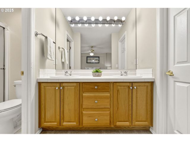 17137 Nw STOLLER Dr, Portland, OR 97229