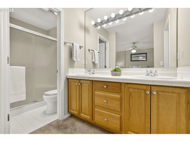 17137 Nw STOLLER Dr, Portland, OR 97229