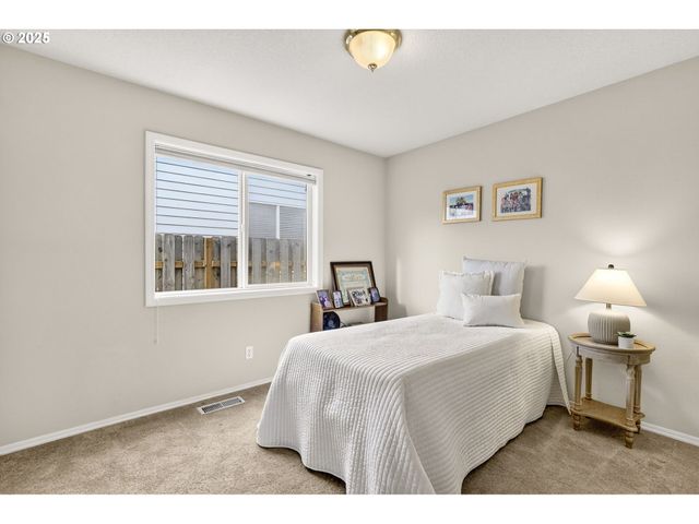 17137 Nw STOLLER Dr, Portland, OR 97229