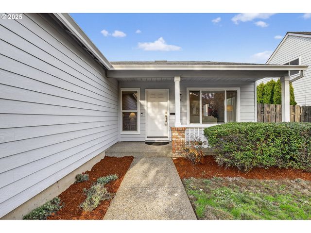 17137 Nw STOLLER Dr, Portland, OR 97229