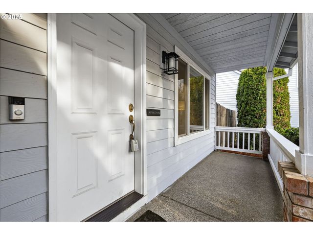 17137 Nw STOLLER Dr, Portland, OR 97229