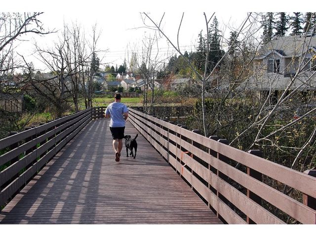 17137 Nw STOLLER Dr, Portland, OR 97229