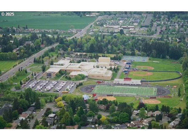 17137 Nw STOLLER Dr, Portland, OR 97229