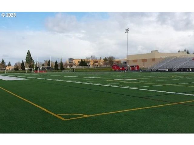 17137 Nw STOLLER Dr, Portland, OR 97229