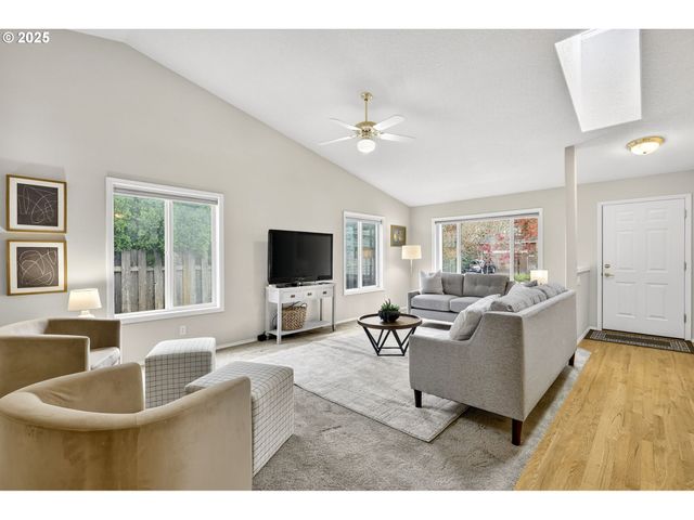 17137 Nw STOLLER Dr, Portland, OR 97229