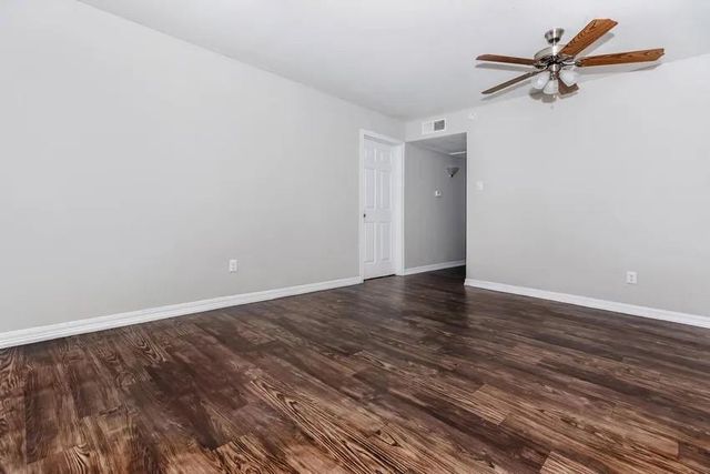 4400 Memorial Drive 12-1083, Houston, TX 77007