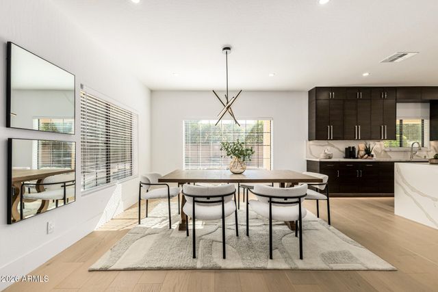 6213 E HELM Drive, Scottsdale, AZ 85254